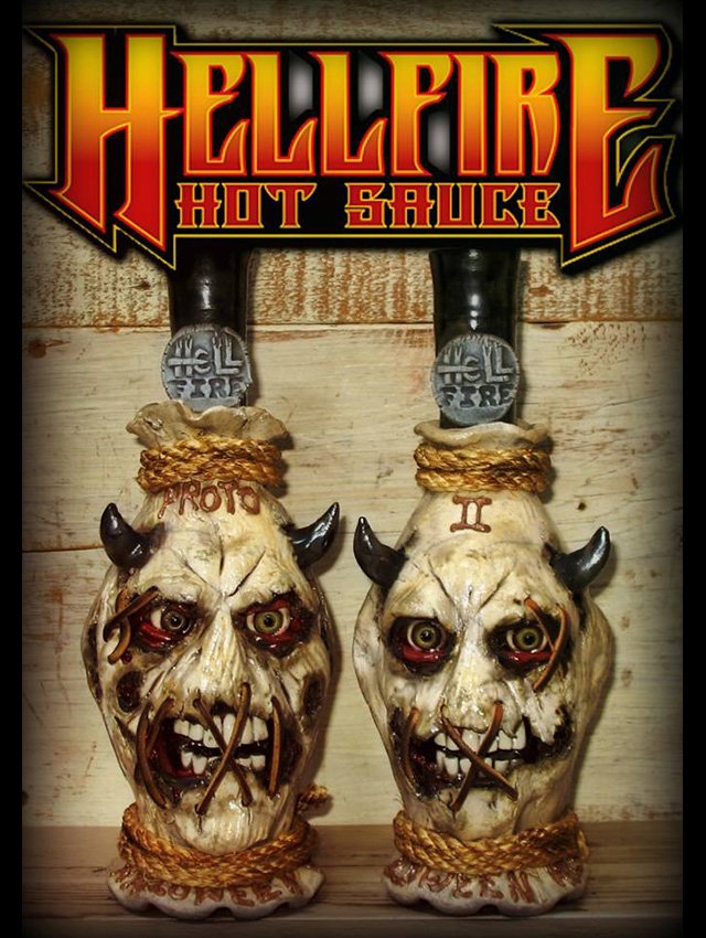 HALLOWEEN HELL 2015 ART BOTTLE "THE SCARECROW"